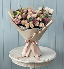 Букет цветов из:  Розы и Лизиантусы в Ключах