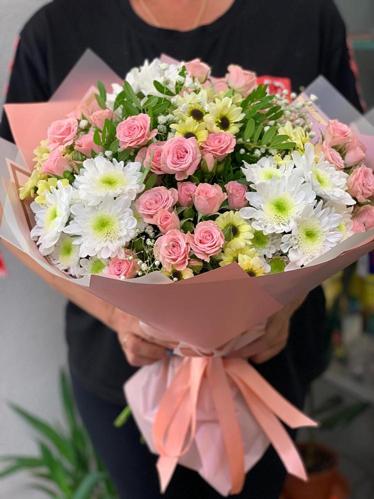 Букет цветов из: Розы и Хризантемы в Ключах