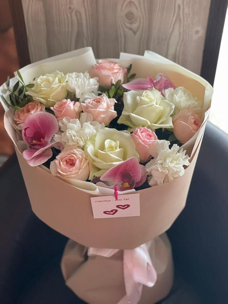 Букет цветов из: Орхидеи, Розы и Гвоздики в Ключах