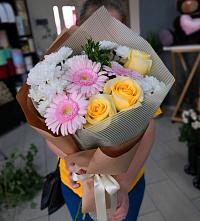 Букет цветов из:  Герберы, Розы и Хризантемы в Ключах