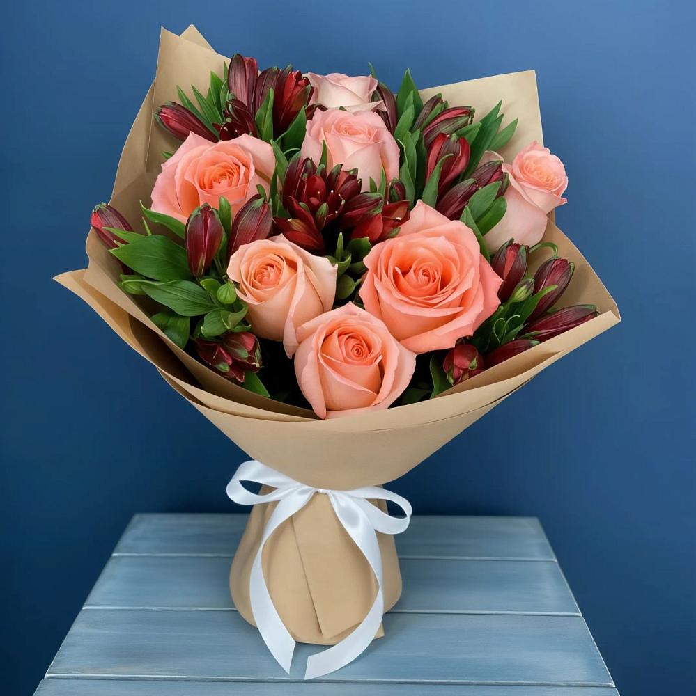 Букет цветов из: Розы и Альстромерии в Ключах