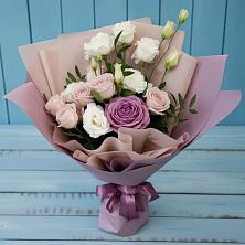 Букет цветов из:  Розы и Лизиантусы в Ключах
