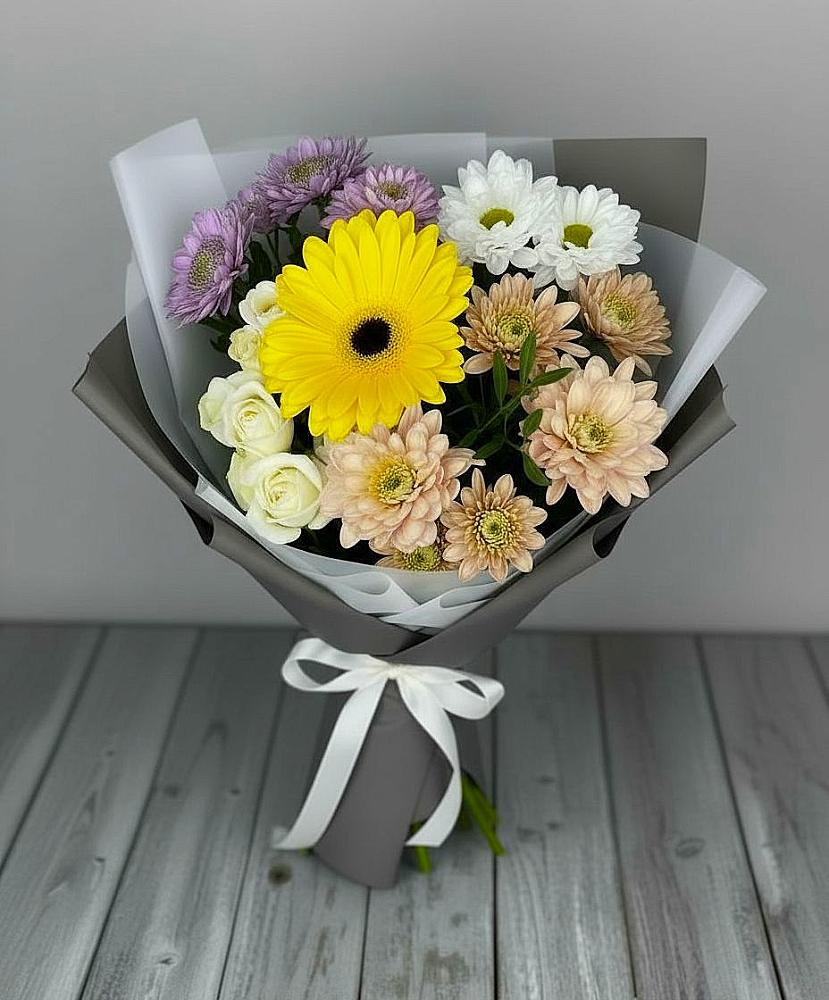 Букет цветов из: Розы, Герберы и Хризантемы в Ключах