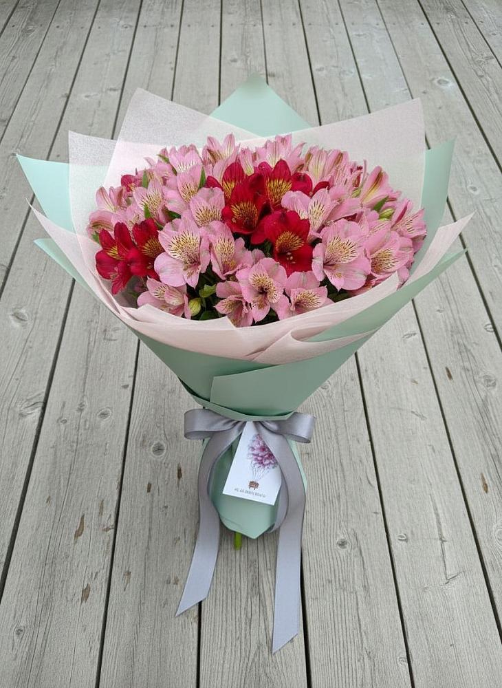 Букет цветов из: Альстромерии в Ключах