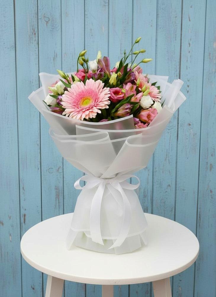 Букет цветов из: Герберы, Альстромерии и Лизиантусы в Ключах