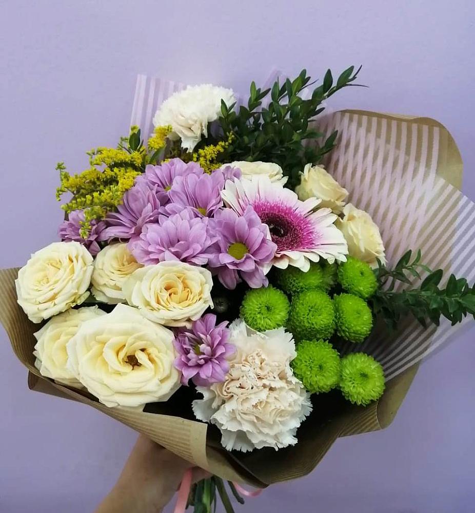 Букет цветов из: Хризантемы, Розы, Гвоздики и Герберы в Ключах