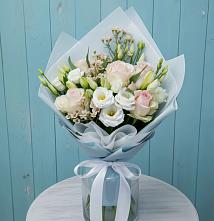 Букет цветов из:  Розы и Лизиантусы в Ключах