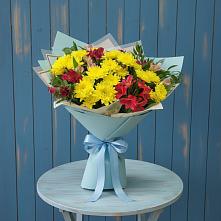 Букет цветов из:  Альстромерии и Хризантемы в Ключах