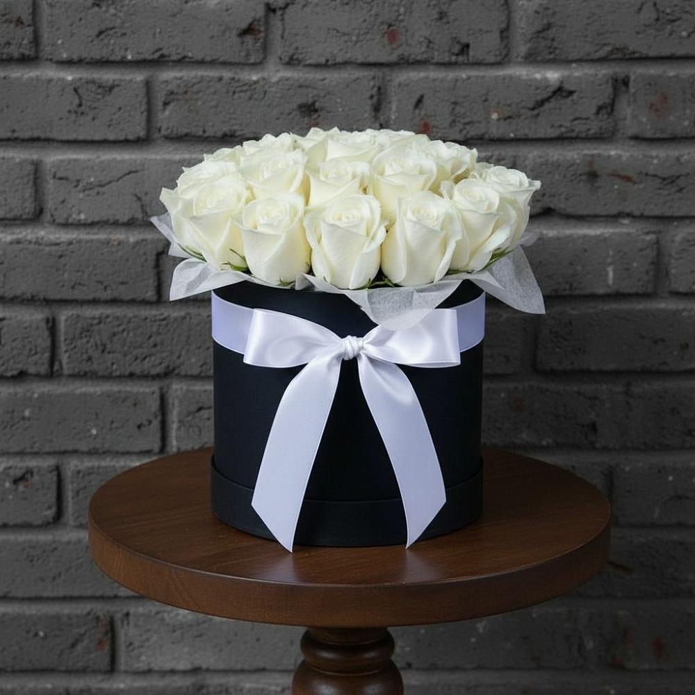 Цветочная композиция из Розы в шляпной коробке в Ключах