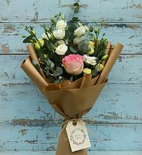 Букет цветов из:  Розы и Лизиантусы в Ключах