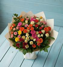 Букет Микс из разноцветных кустовых роз в Ключах