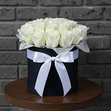 Цветочная композиция из Розы в шляпной коробке в Ключах